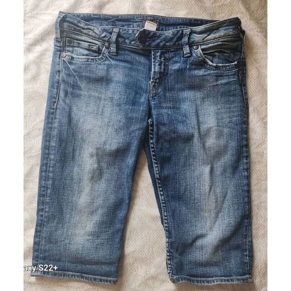 20  Silver capri jeans - Picture 2 of 6